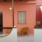 Blu Nyaraló *